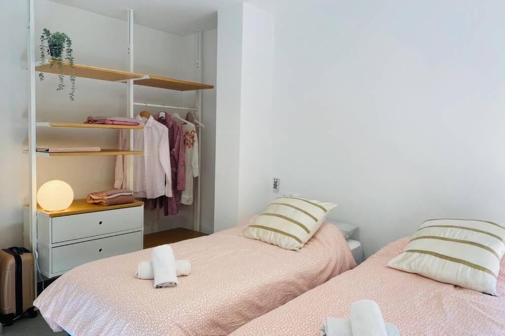 70 M2, Apartamento Cerca De La Playa, Apto Minusvalidos. Roses Esterno foto