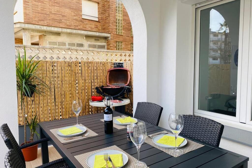 70 M2, Apartamento Cerca De La Playa, Apto Minusvalidos. Roses Esterno foto